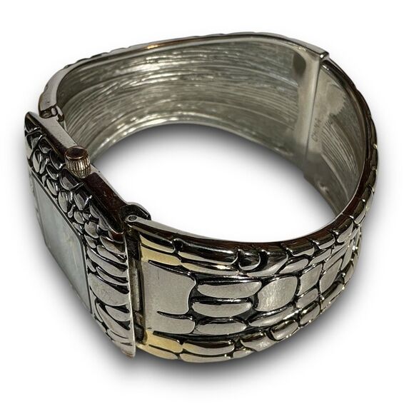 Y2K Vintage Quartz Two Tone Bezel Square Face Bangle Cuff Watch main image 5
